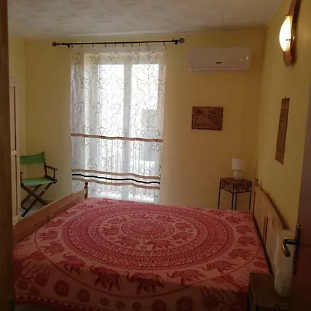 Casa Soraya, Dimora Tipica A 2 Passi Dal Duomo. Lejlighed Cefalù